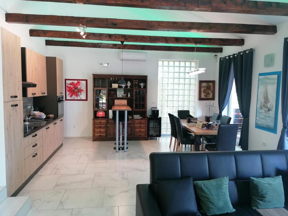 The Forest House Krk 2 Kras 外观 照片